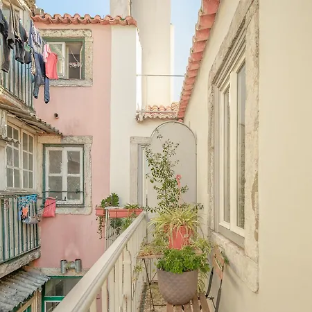 Antiga Casa Pessoa * Lissabon